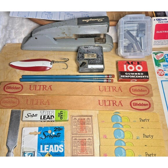 Vintage Lot of Household Items Tools Paper Nostalgia Office Supplies Cards - Picture 3 of 8